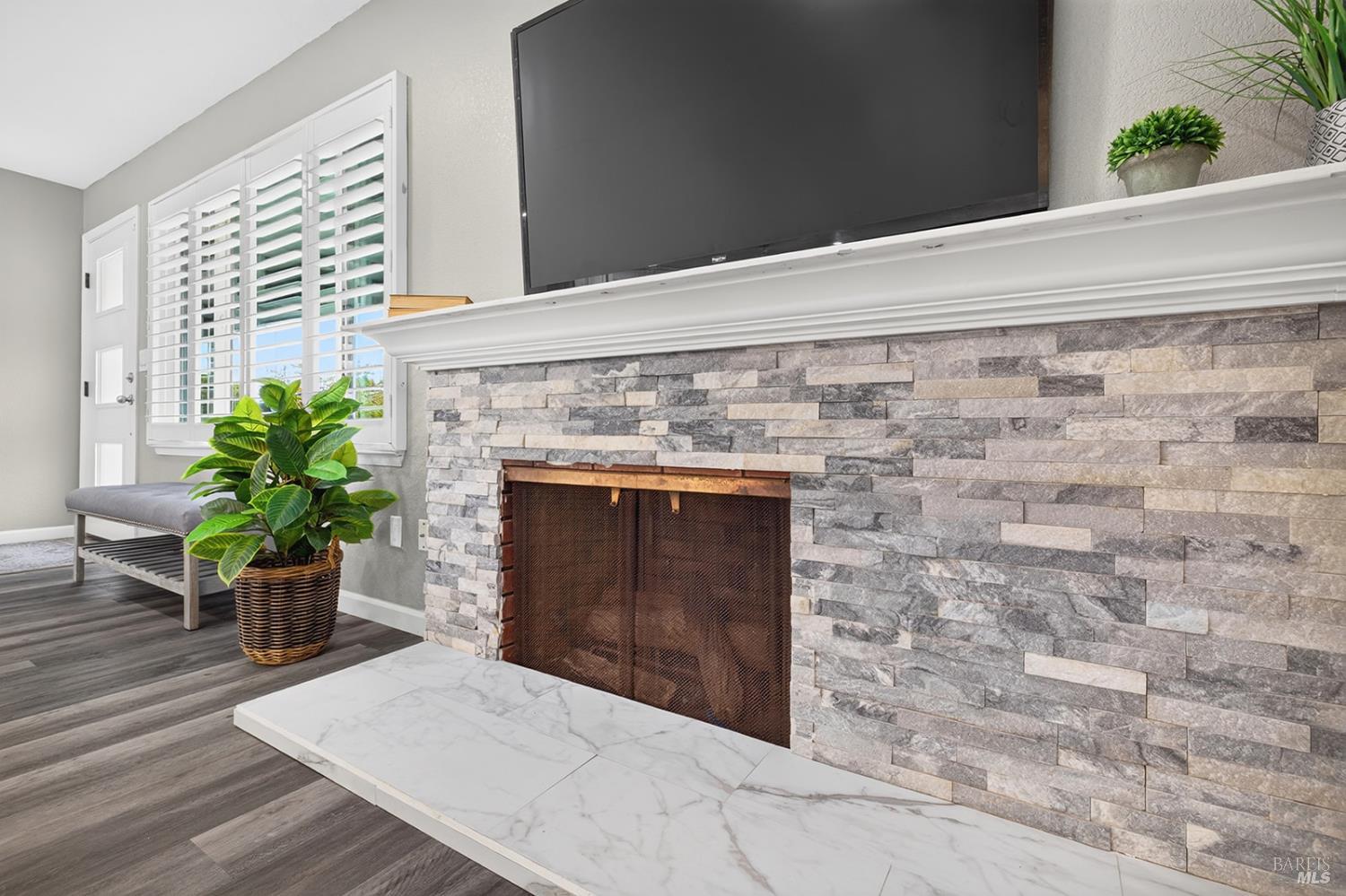 6837 Oak Leaf Drive Santa Rosa CA 95409