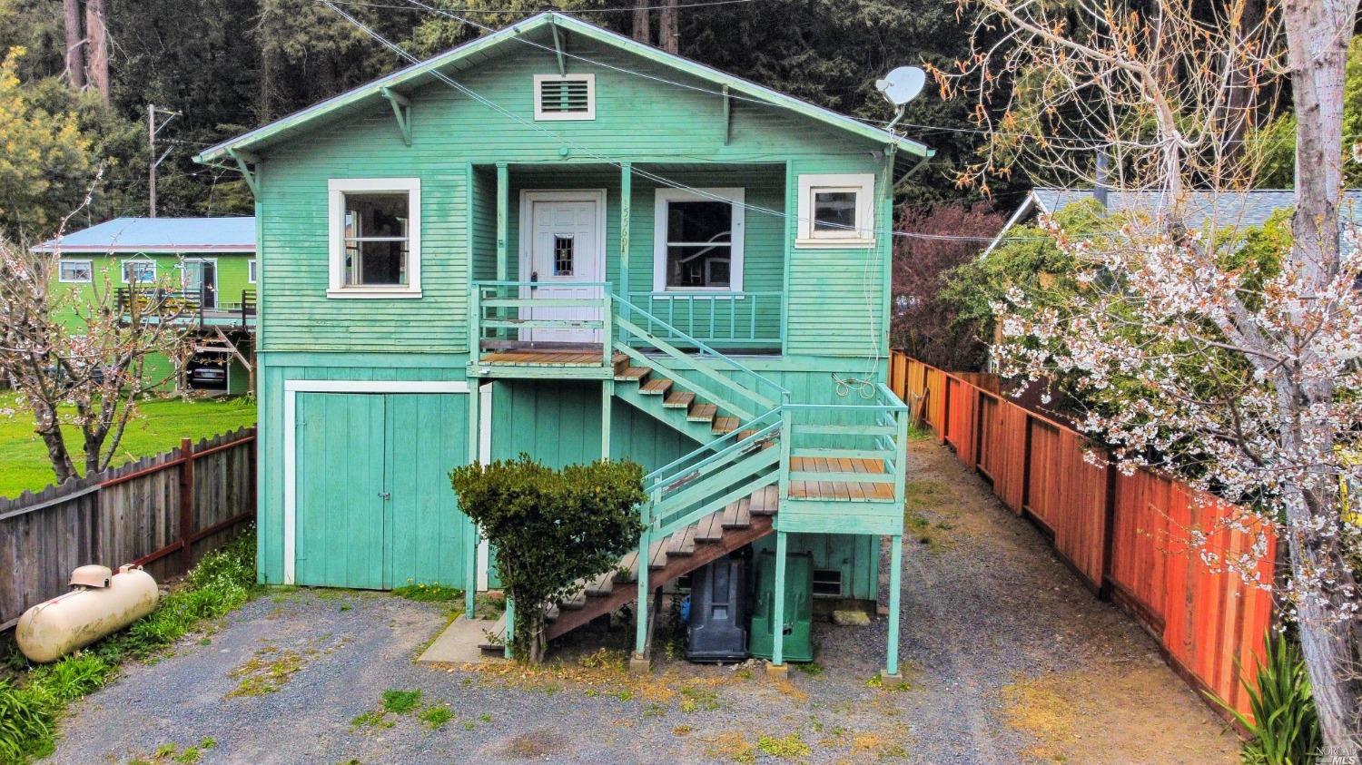 15560 River Road Guerneville CA 95446