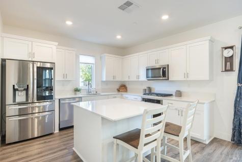 6092 Oak Leaf Place Rohnert Park CA 94928