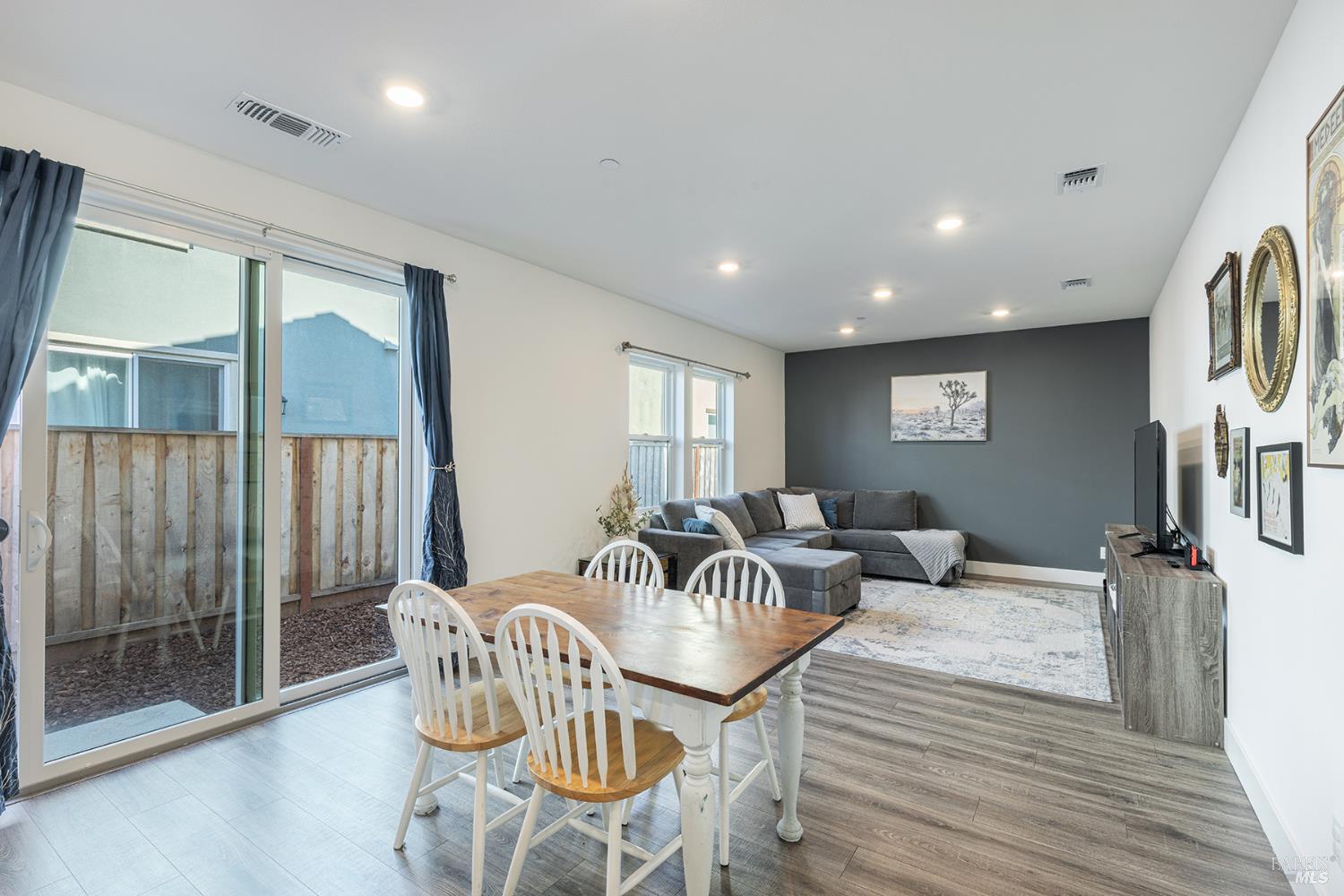 6092 Oak Leaf Place Rohnert Park CA 94928