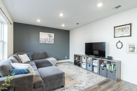 6092 Oak Leaf Place Rohnert Park CA 94928