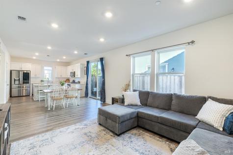 6092 Oak Leaf Place Rohnert Park CA 94928