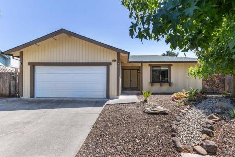 2458 Big Oak Drive Santa Rosa CA 95401