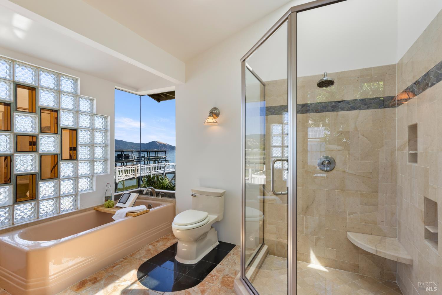 3495 Lakeshore Boulevard Nice CA 95464