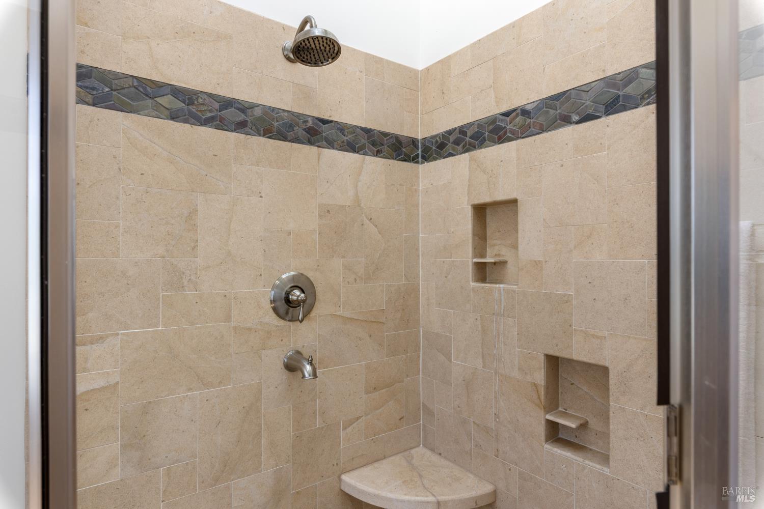 3495 Lakeshore Boulevard Nice CA 95464