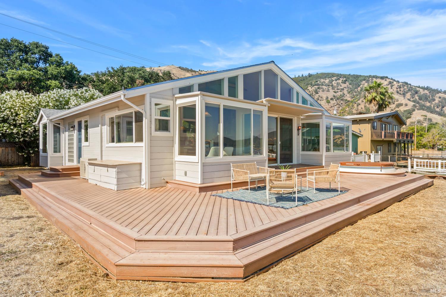 3495 Lakeshore Boulevard Nice CA 95464