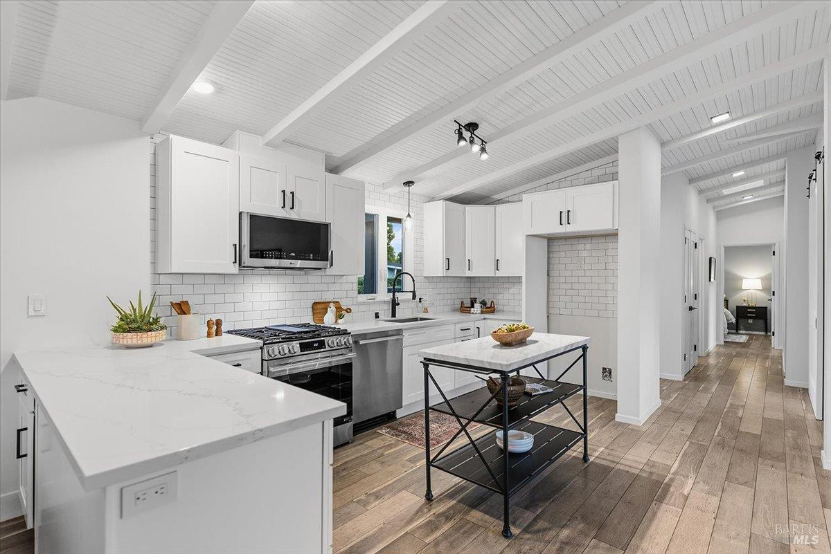 1421 Spruce Way Healdsburg CA 95448