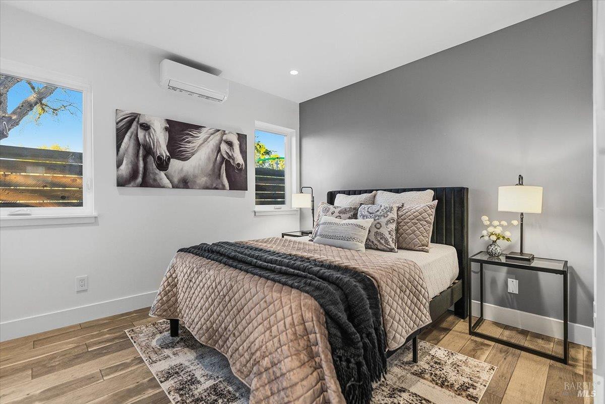 1421 Spruce Way Healdsburg CA 95448