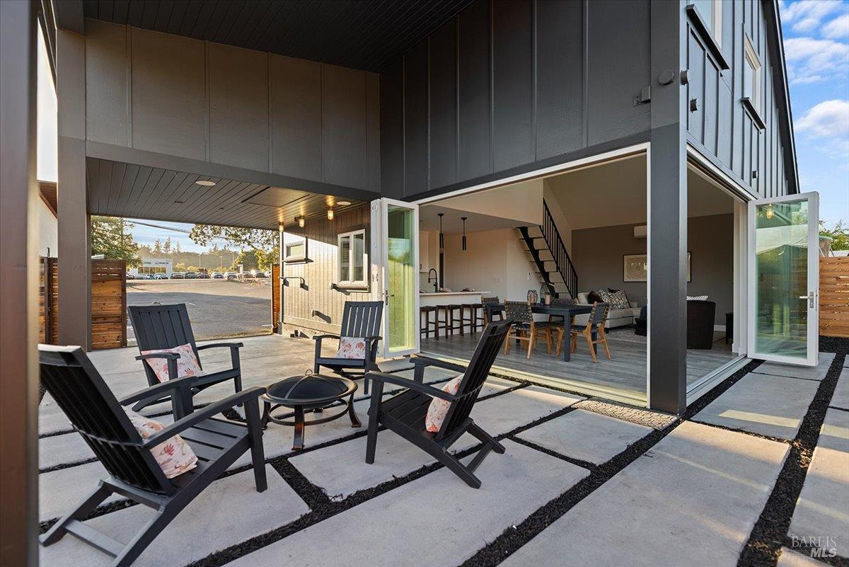 1421 Spruce Way Healdsburg CA 95448