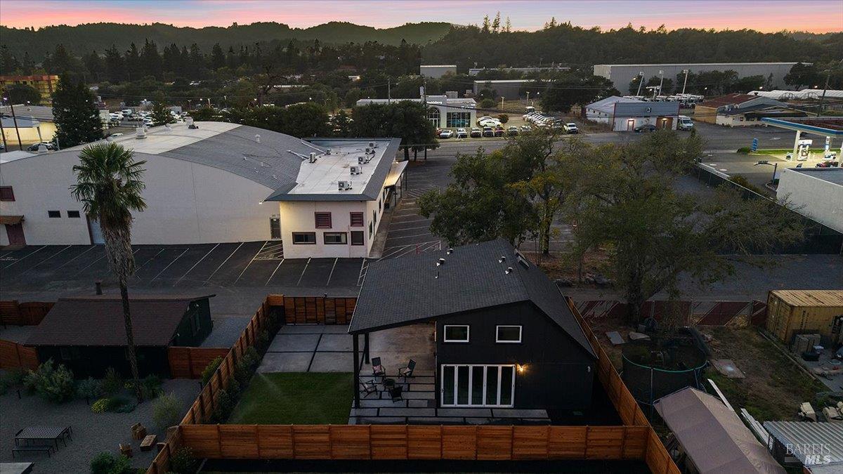 1421 Spruce Way Healdsburg CA 95448