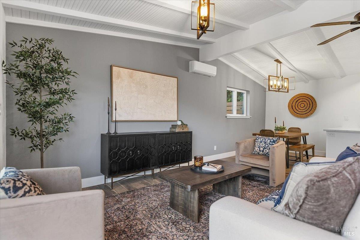 1421 Spruce Way Healdsburg CA 95448