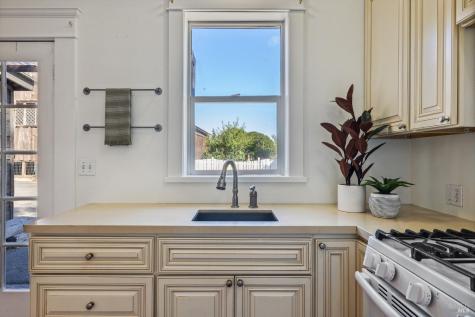 1375 Gossage Avenue Petaluma CA 94952