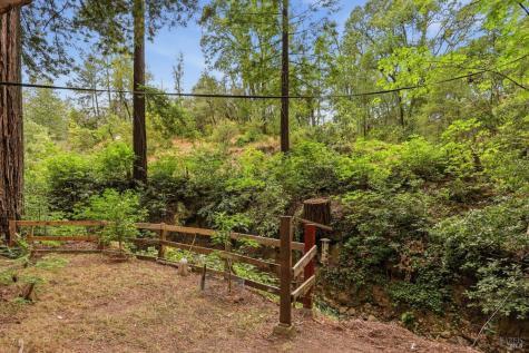 5828 Gates Road Santa Rosa CA 95404