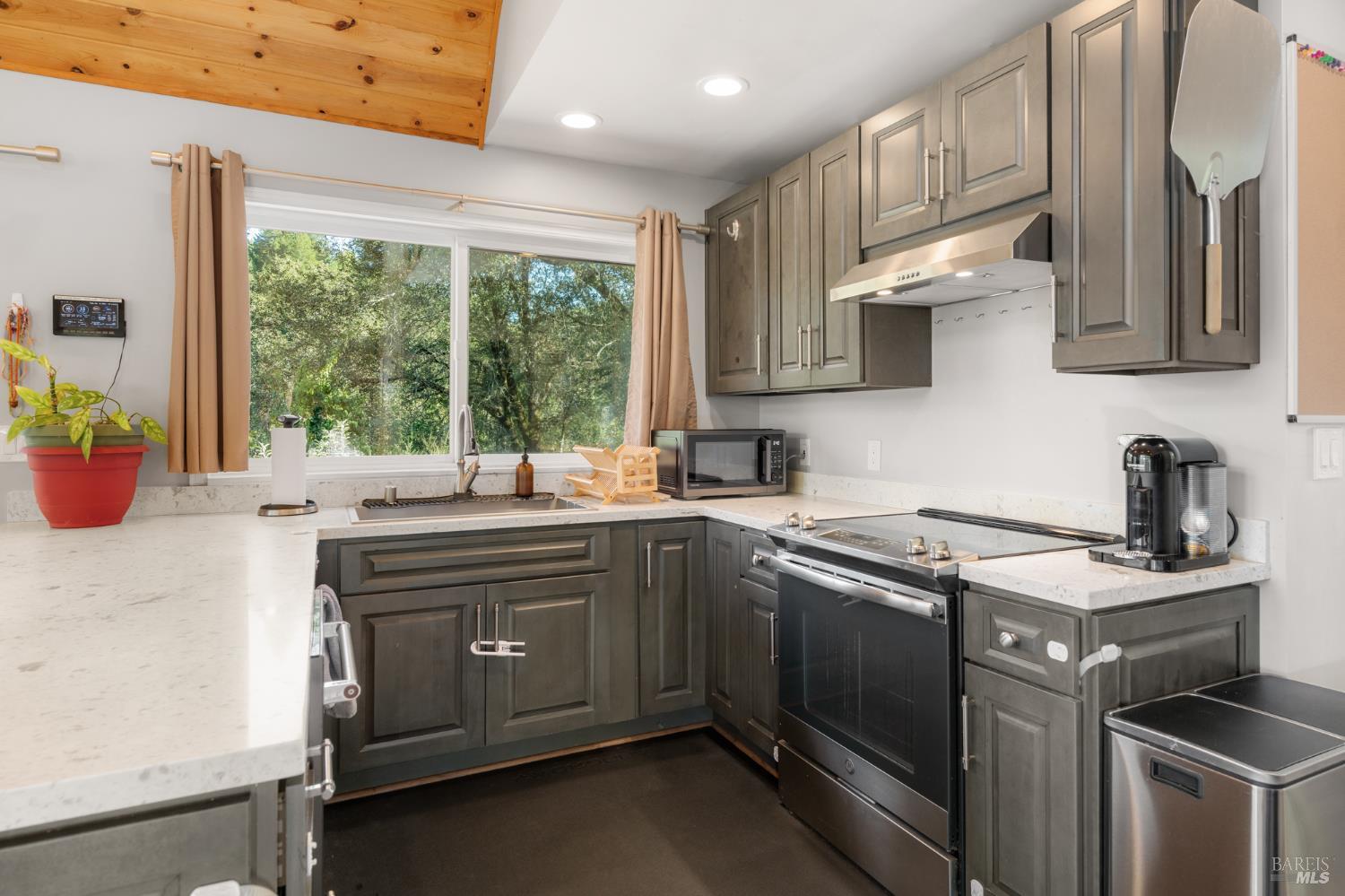 1300 Niestrath Road Cazadero CA 95421