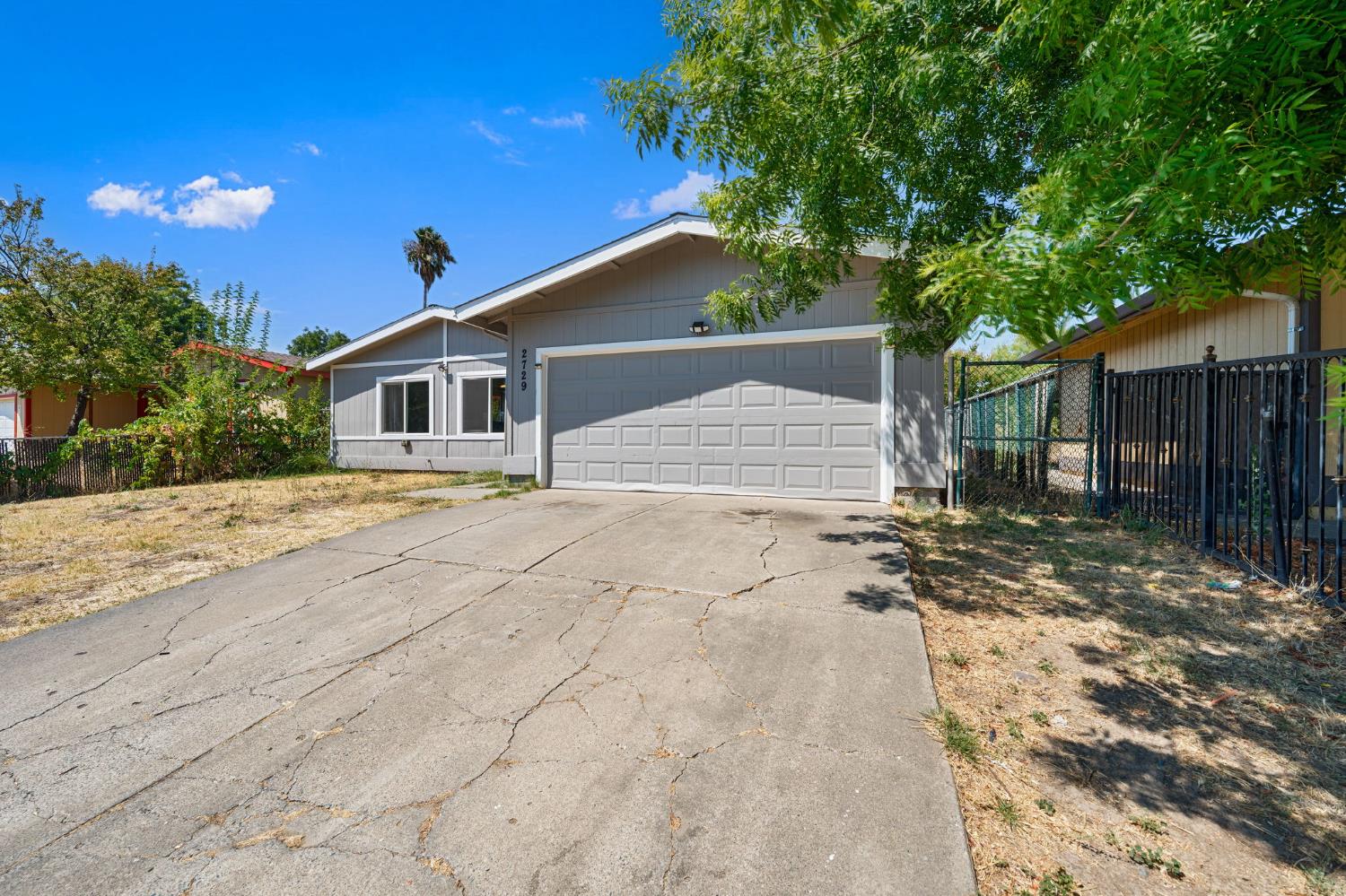 2729 Toy Avenue Sacramento CA 95822