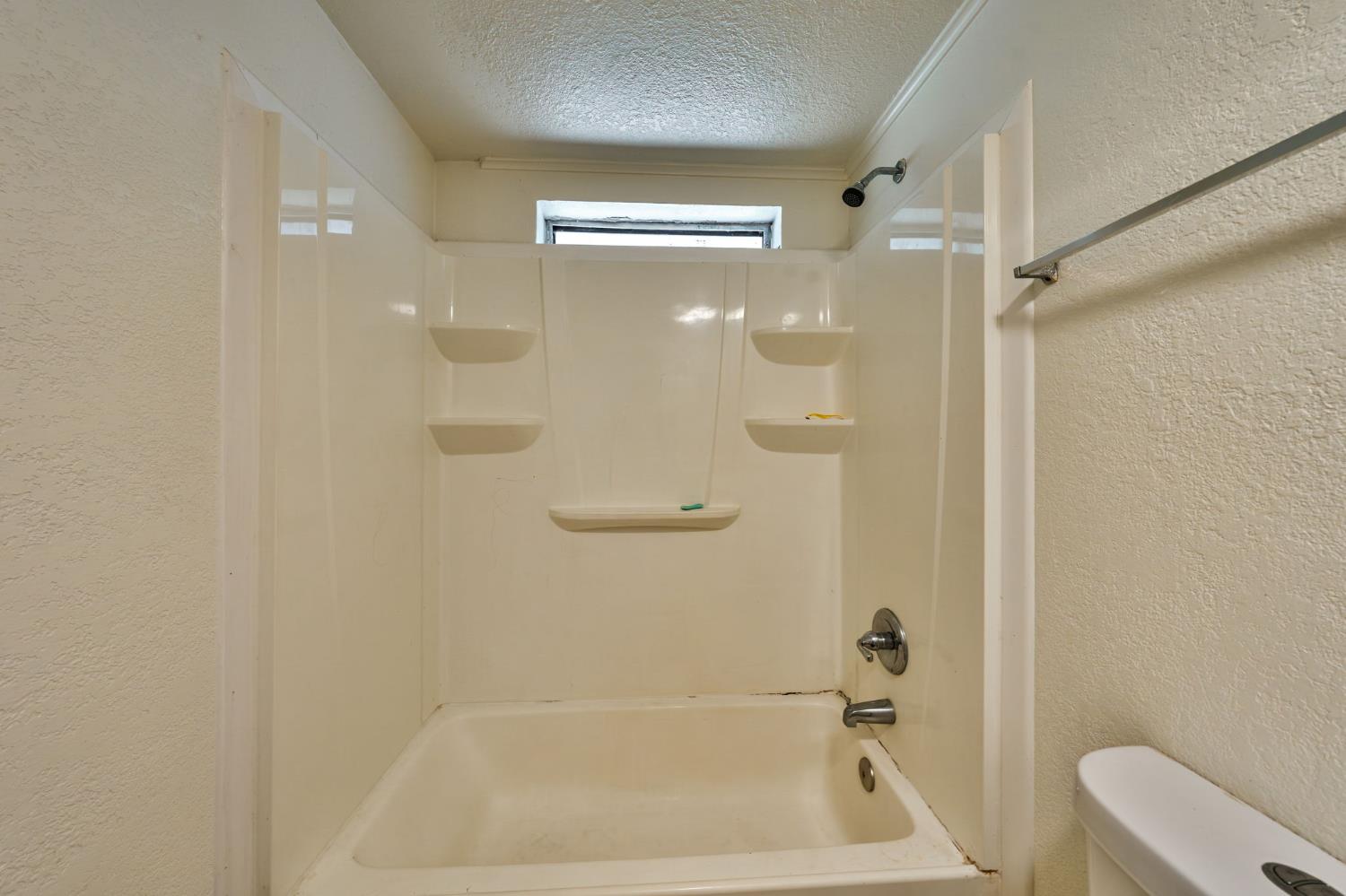 2729 Toy Avenue Sacramento CA 95822
