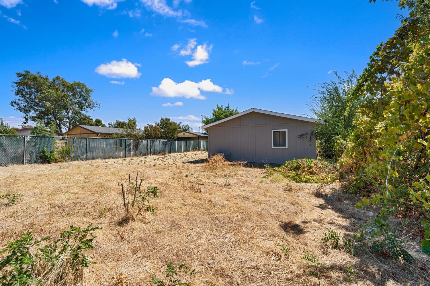 2729 Toy Avenue Sacramento CA 95822