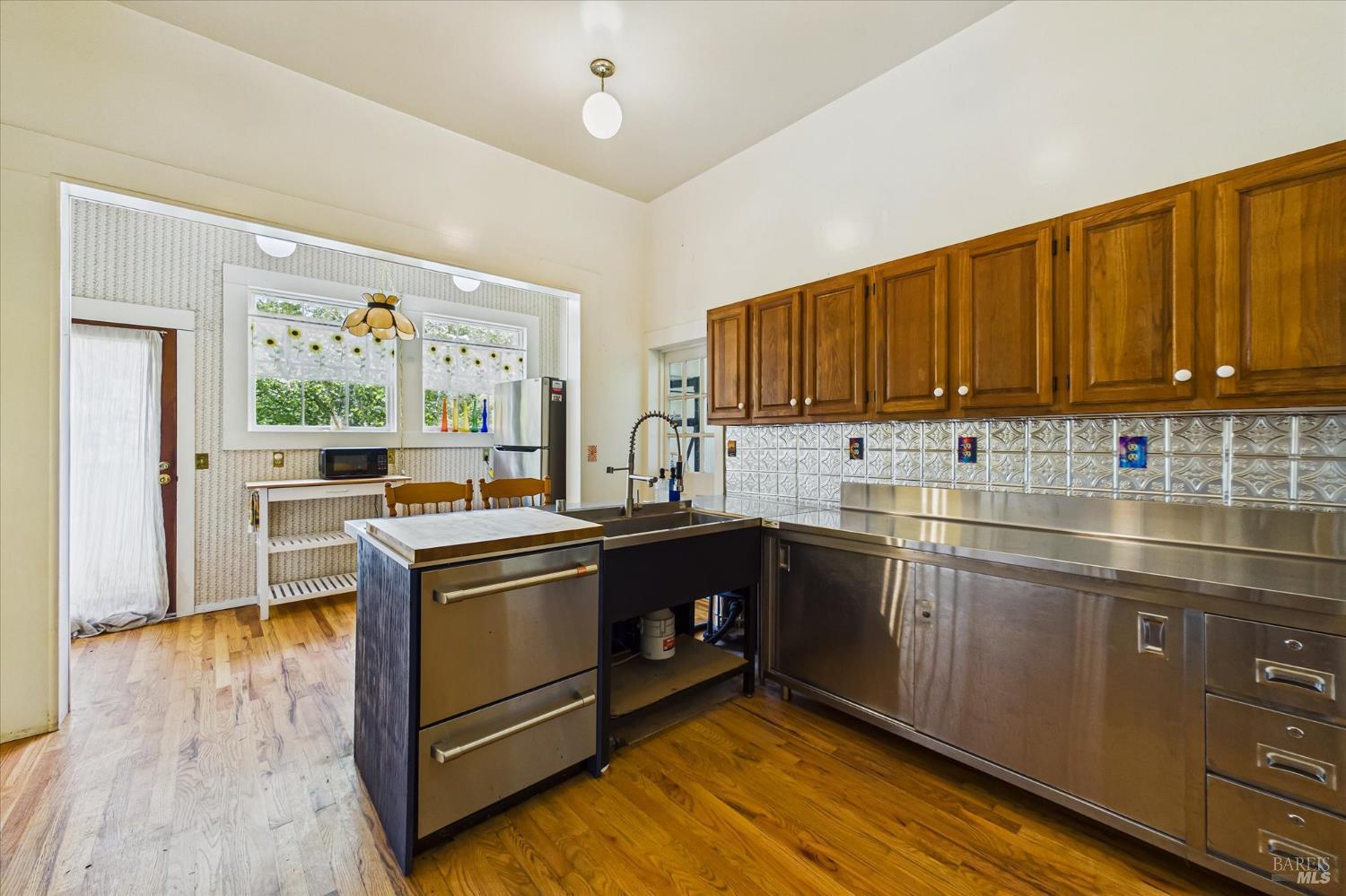 7110 Myrtle Avenue Eureka CA 95503