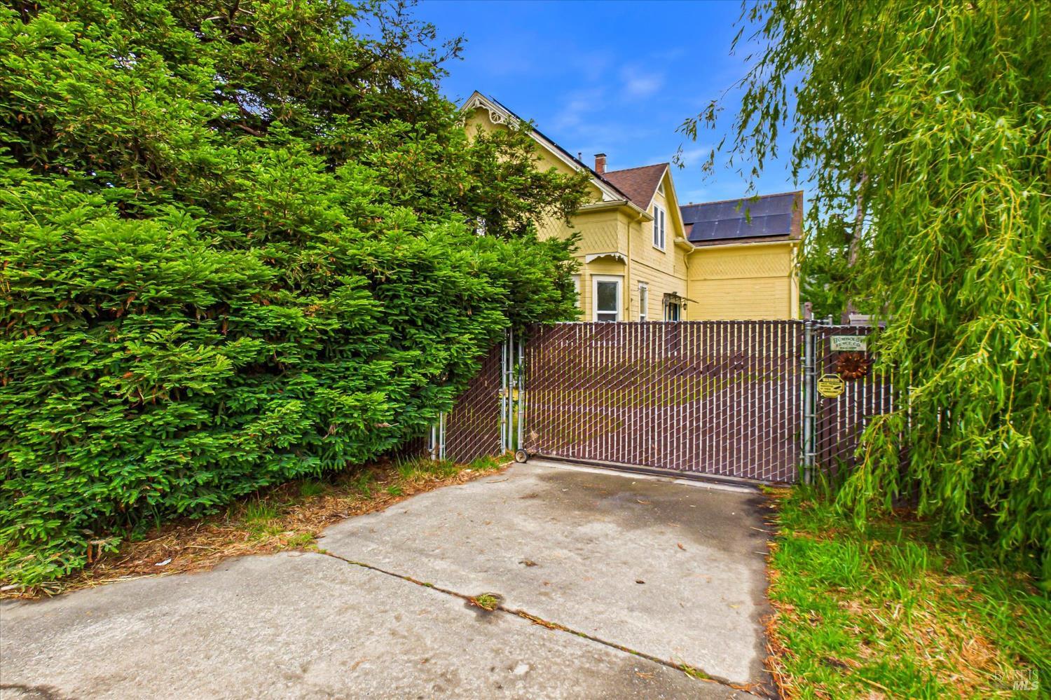 7110 Myrtle Avenue Eureka CA 95503