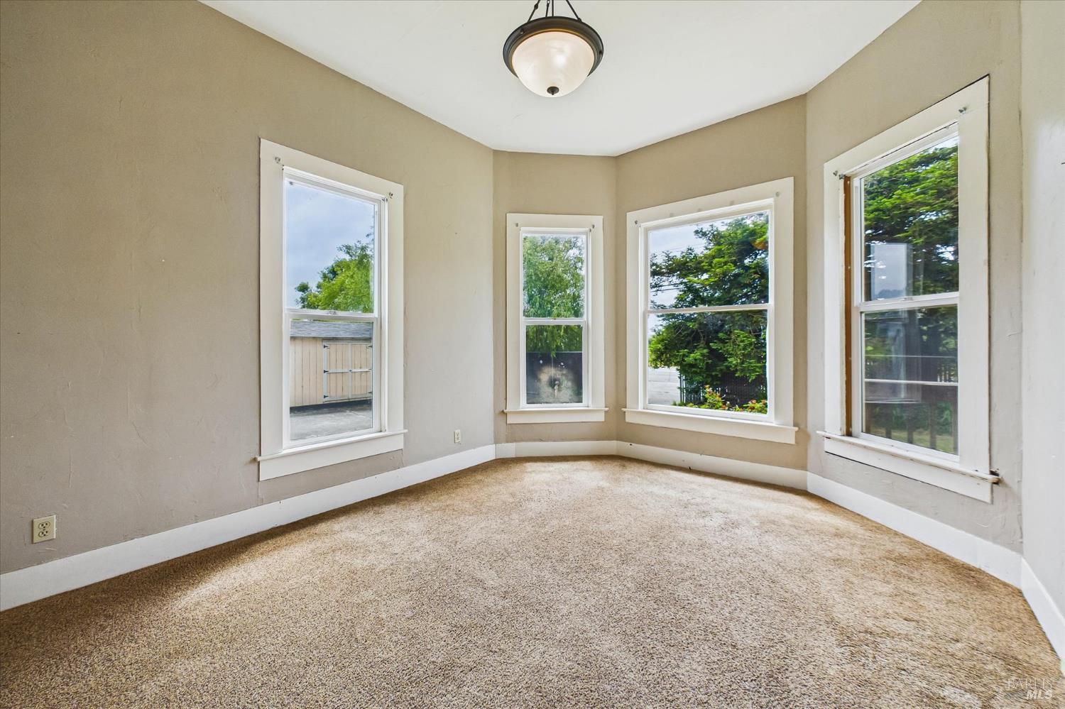 7110 Myrtle Avenue Eureka CA 95503
