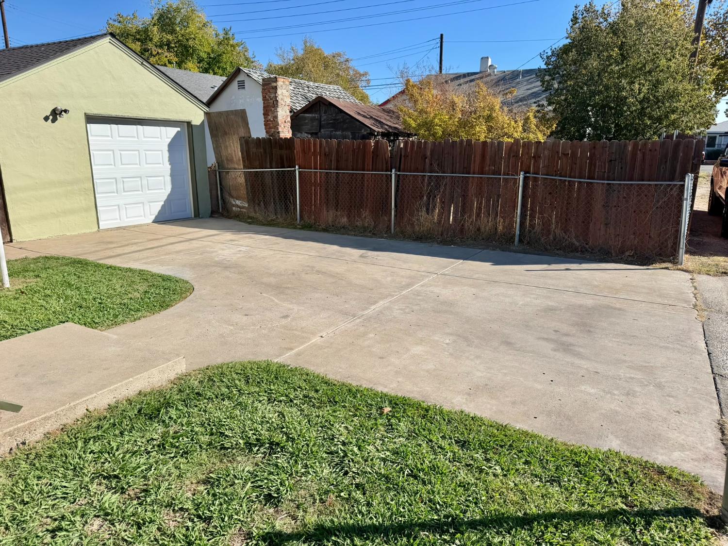 887 Edgewood Avenue Sacramento CA 95815