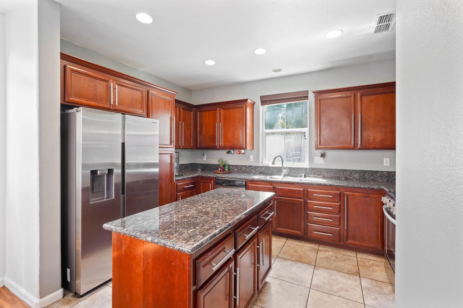 271 Candela Circle Sacramento CA 95835