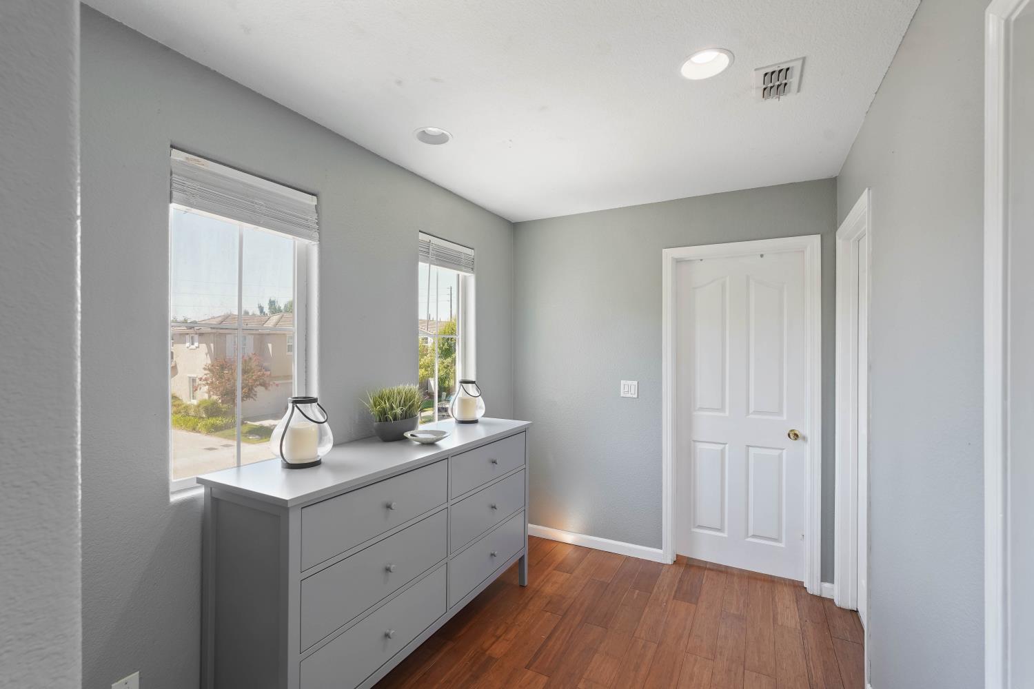 271 Candela Circle Sacramento CA 95835