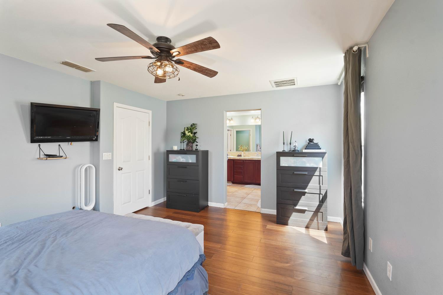 271 Candela Circle Sacramento CA 95835