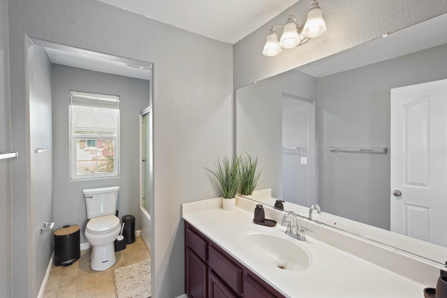271 Candela Circle Sacramento CA 95835