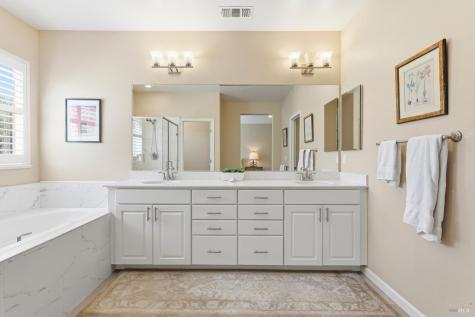 5533 Kennedy Place Rohnert Park CA 94928