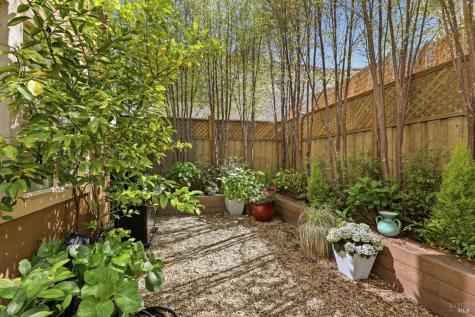 5533 Kennedy Place Rohnert Park CA 94928