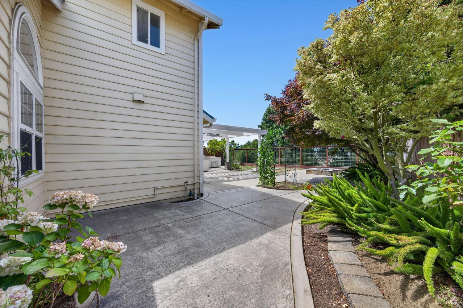 136 Crownpointe Drive Vallejo CA 94591