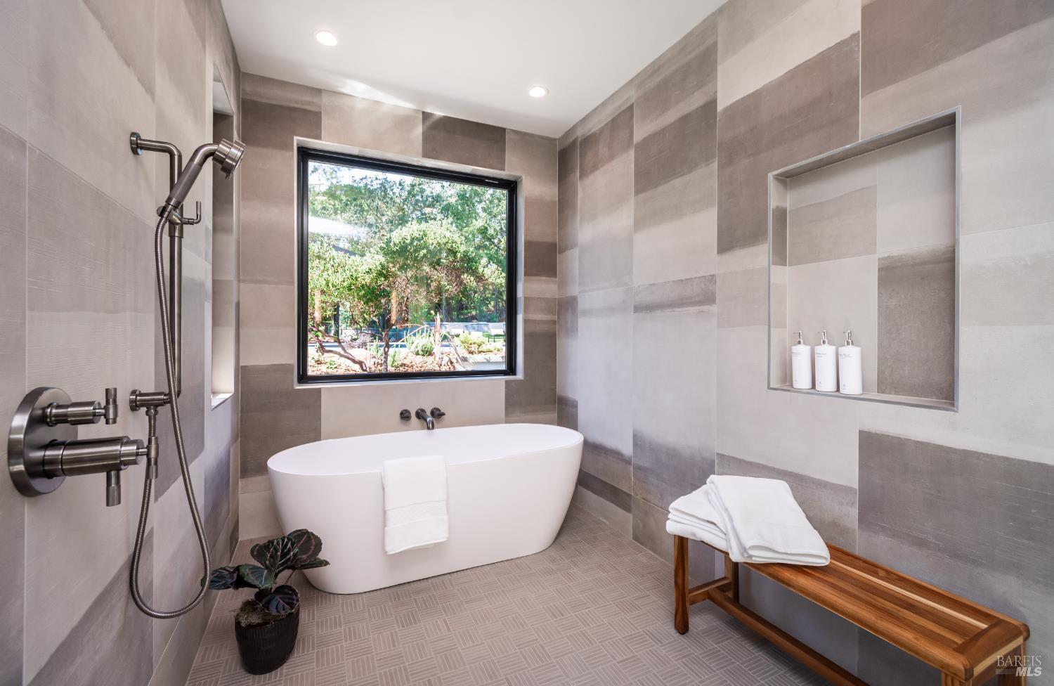 15 Via Del Arroyo Drive Napa CA 94559