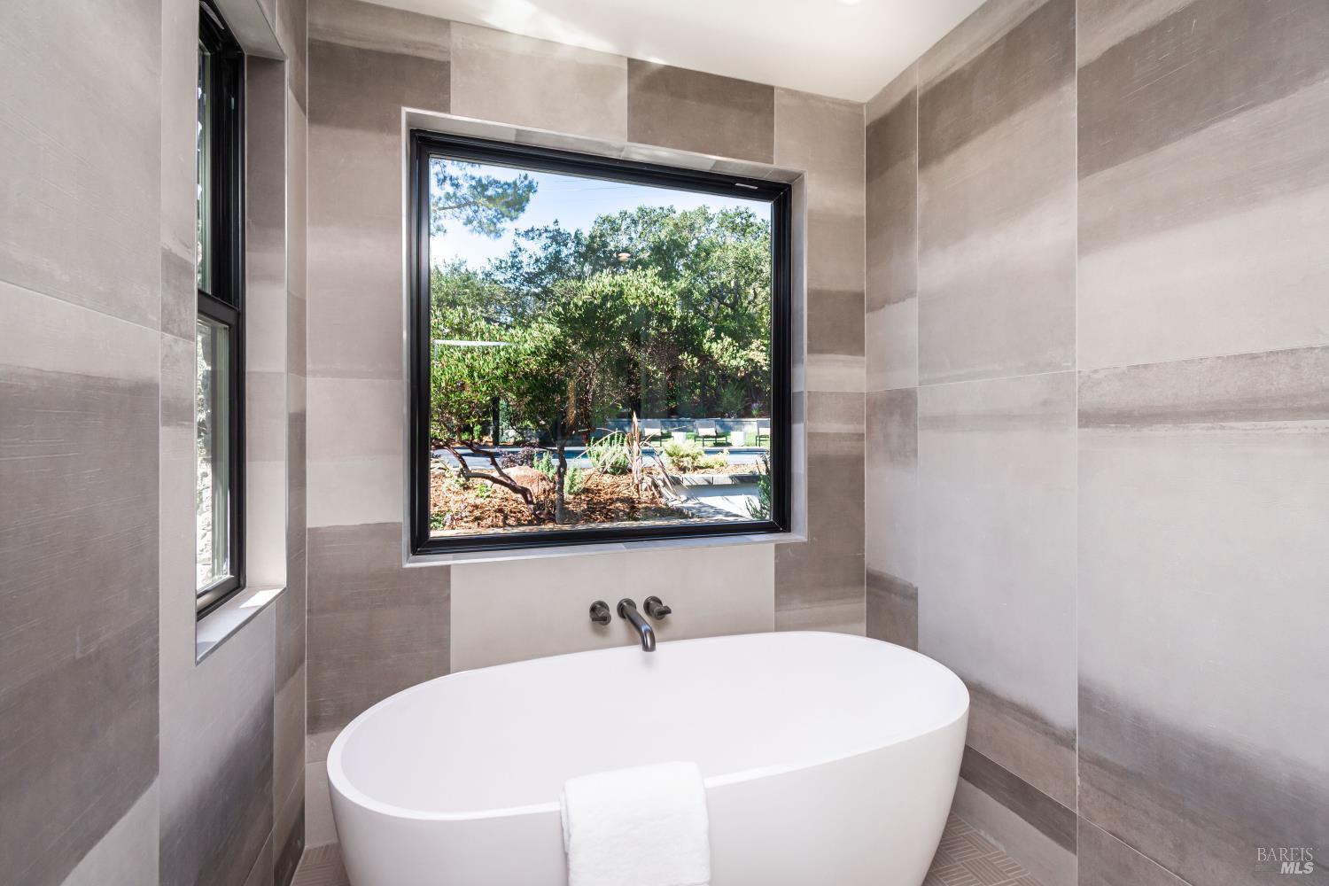 15 Via Del Arroyo Drive Napa CA 94559