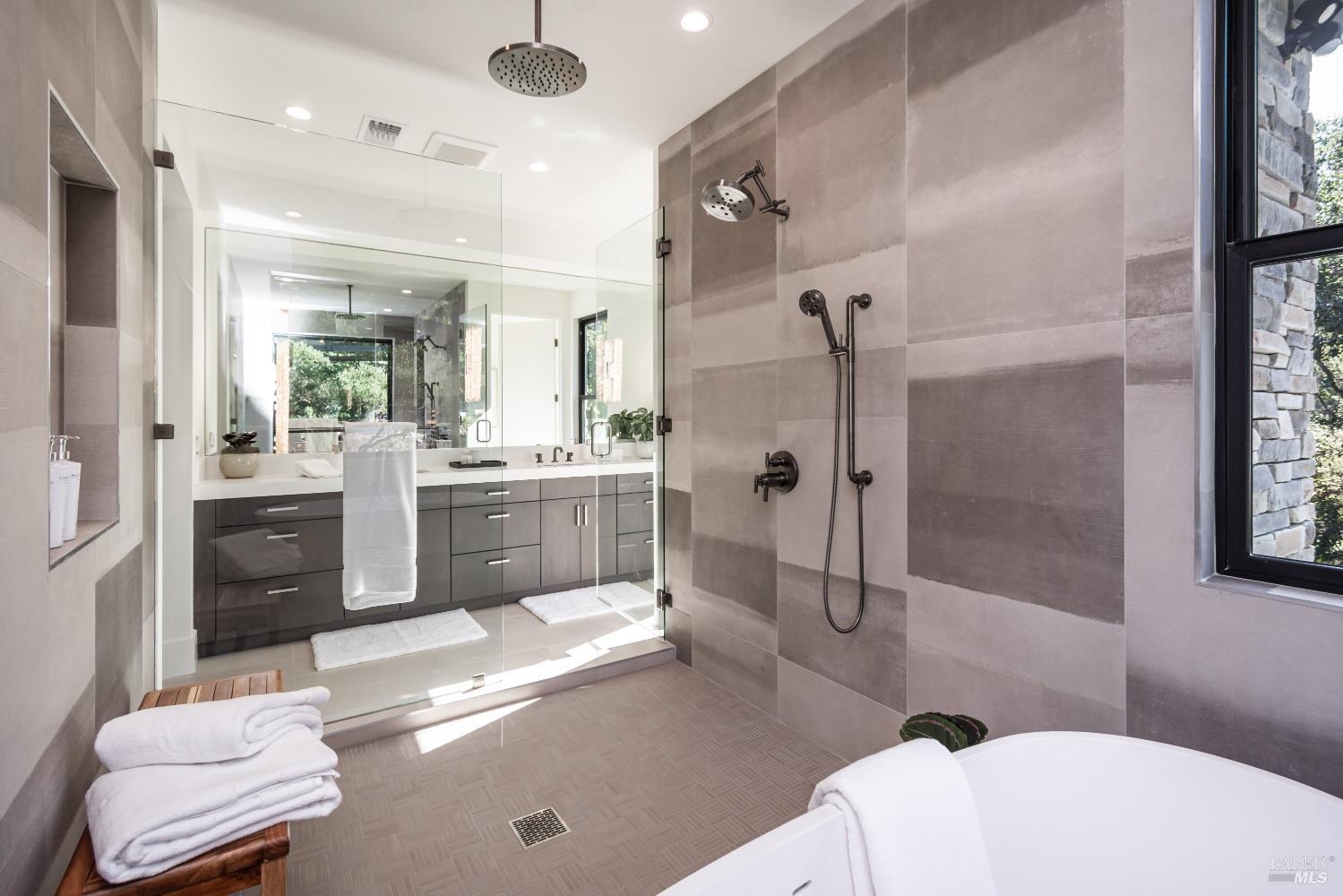 15 Via Del Arroyo Drive Napa CA 94559