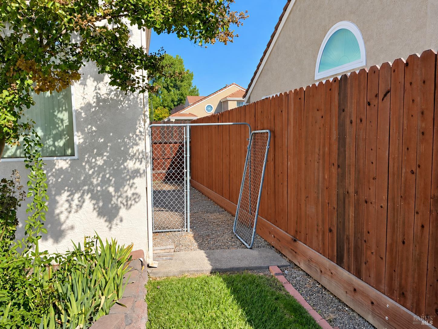 724 Roscommon Drive Vacaville CA 95688