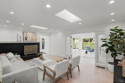 456 Alameda De La Loma Novato CA 94949