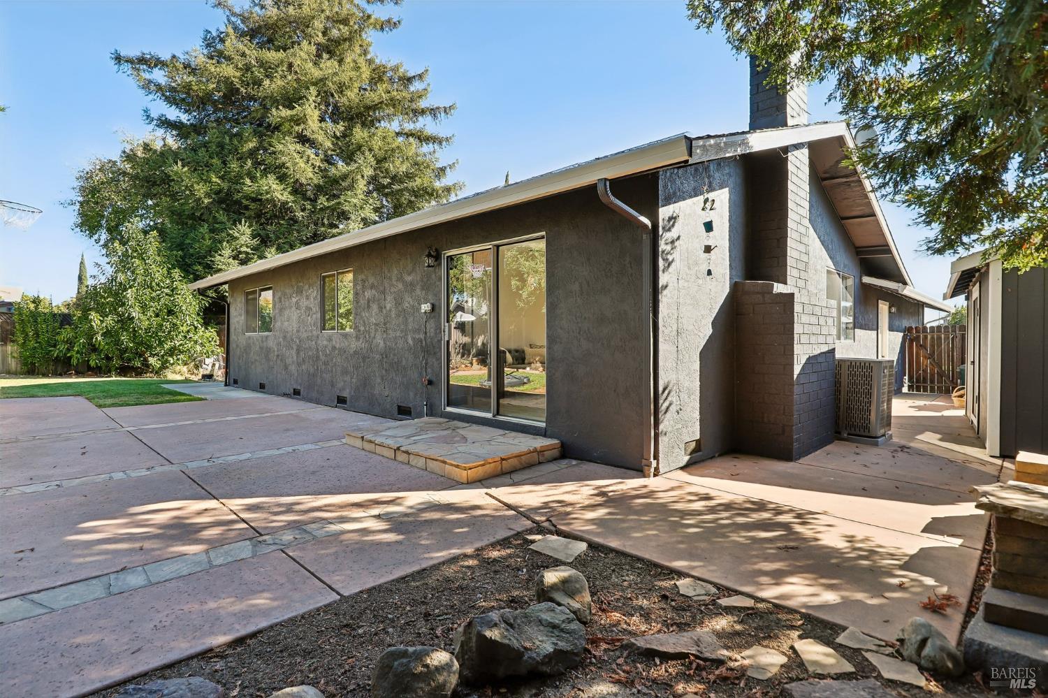 132 Carlton Avenue Vacaville CA 95687