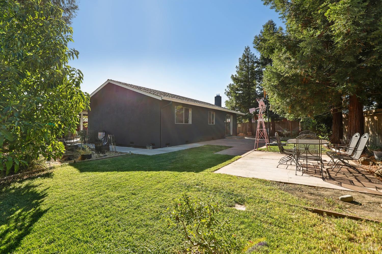 132 Carlton Avenue Vacaville CA 95687