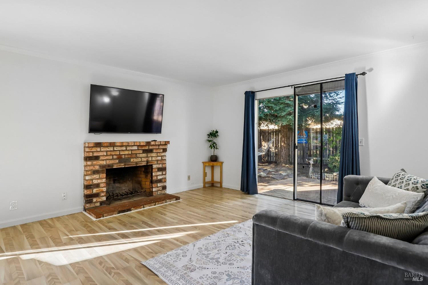 132 Carlton Avenue Vacaville CA 95687