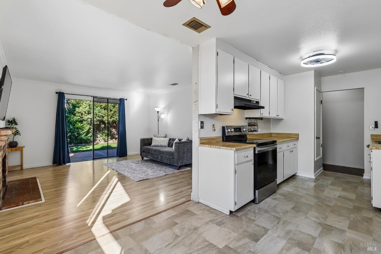 132 Carlton Avenue Vacaville CA 95687