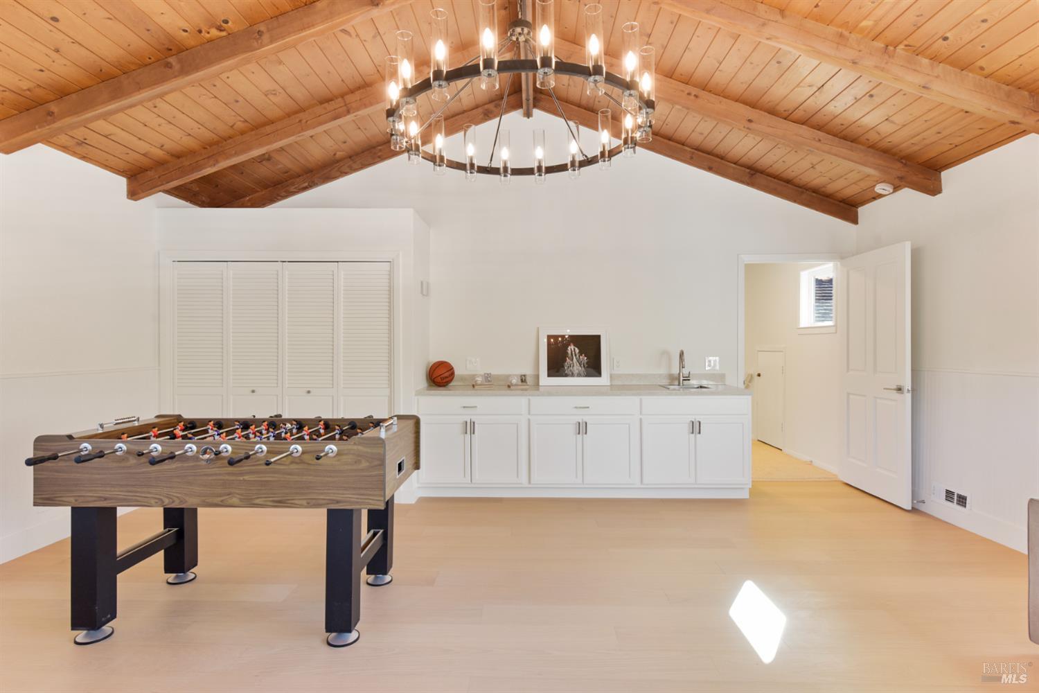 2 Via La Cumbre Greenbrae CA 94904