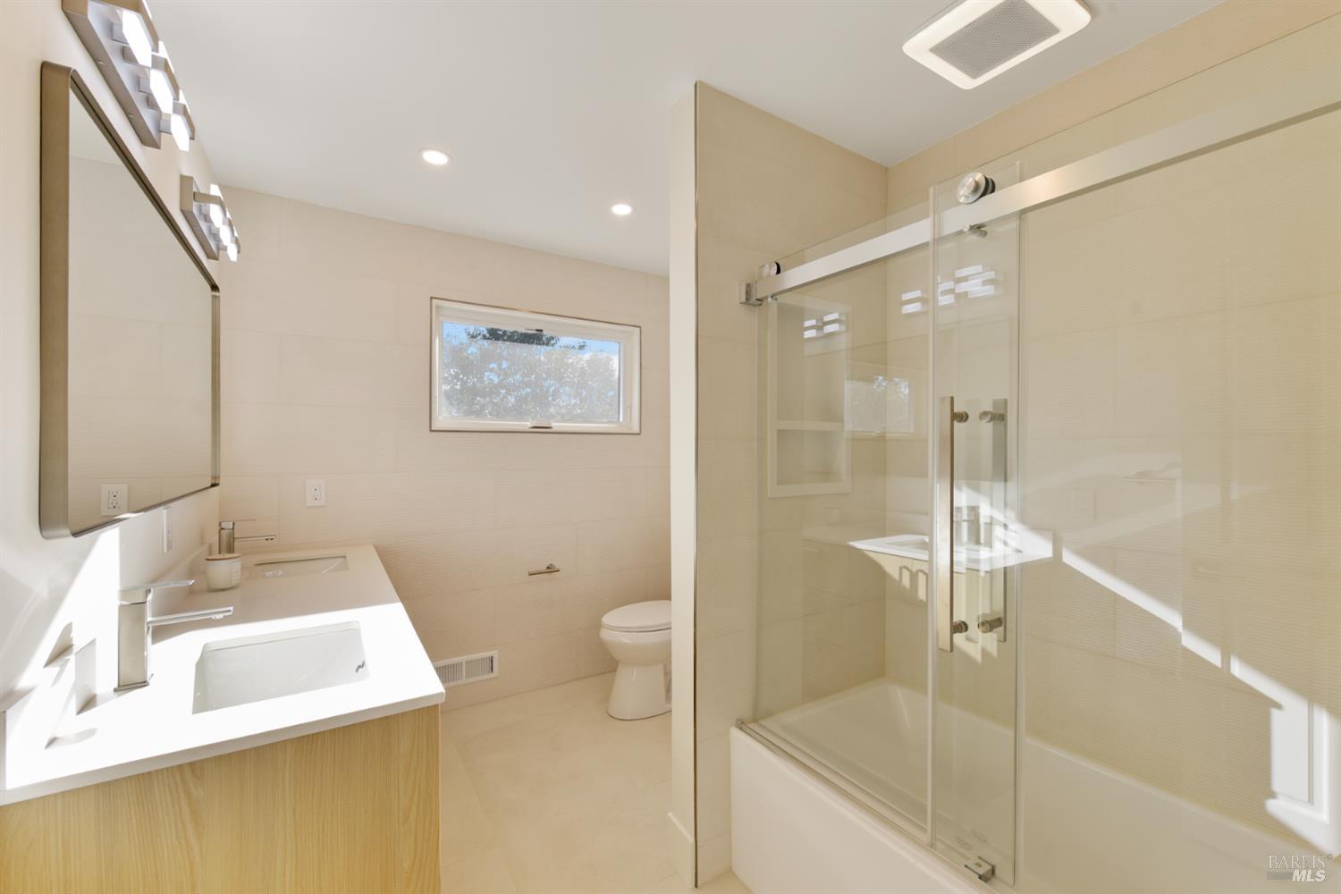2 Via La Cumbre Greenbrae CA 94904