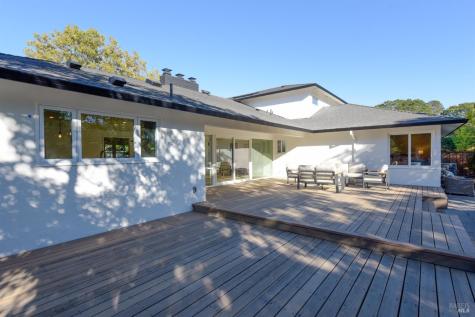 2 Via La Cumbre Greenbrae CA 94904
