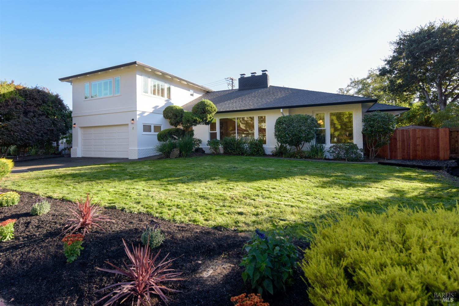 2 Via La Cumbre Greenbrae CA 94904