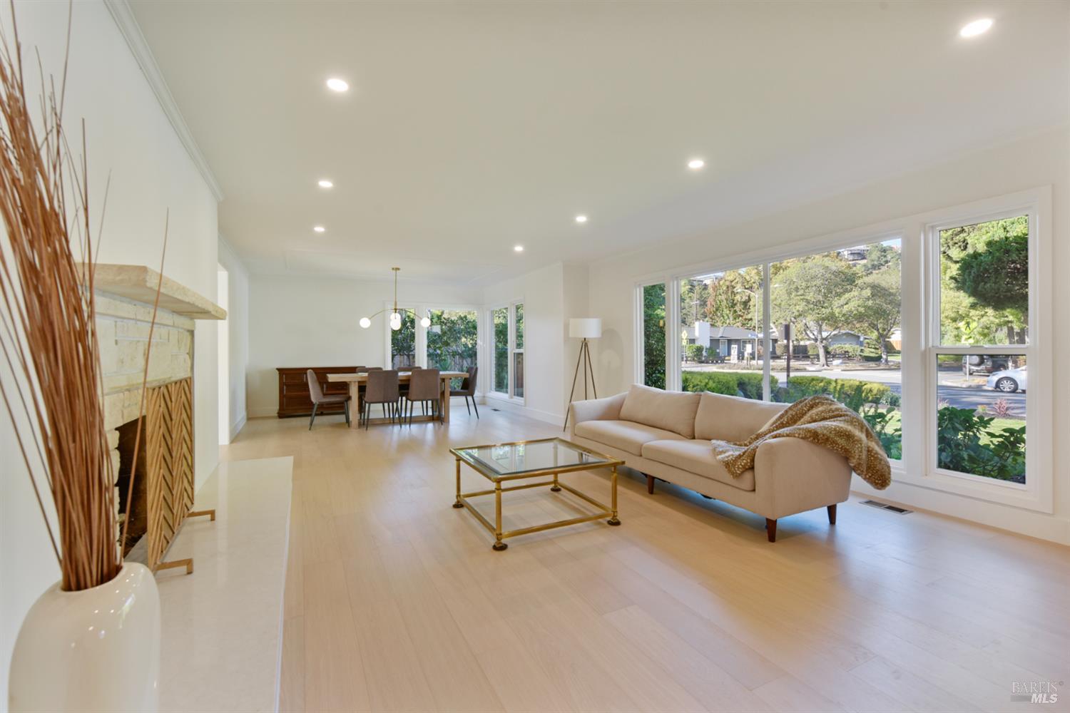 2 Via La Cumbre Greenbrae CA 94904