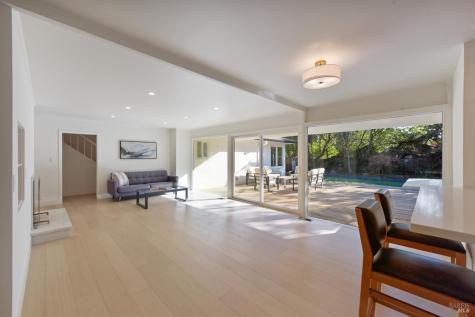 2 Via La Cumbre Greenbrae CA 94904