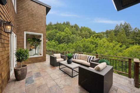 160 Piedmont Court Larkspur CA 94939