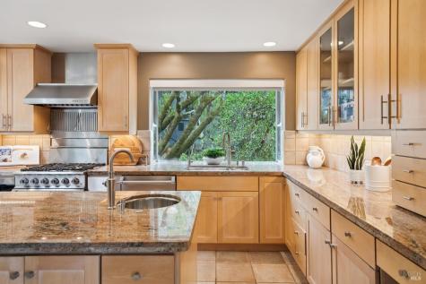 160 Piedmont Court Larkspur CA 94939