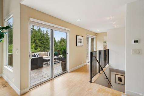 160 Piedmont Court Larkspur CA 94939